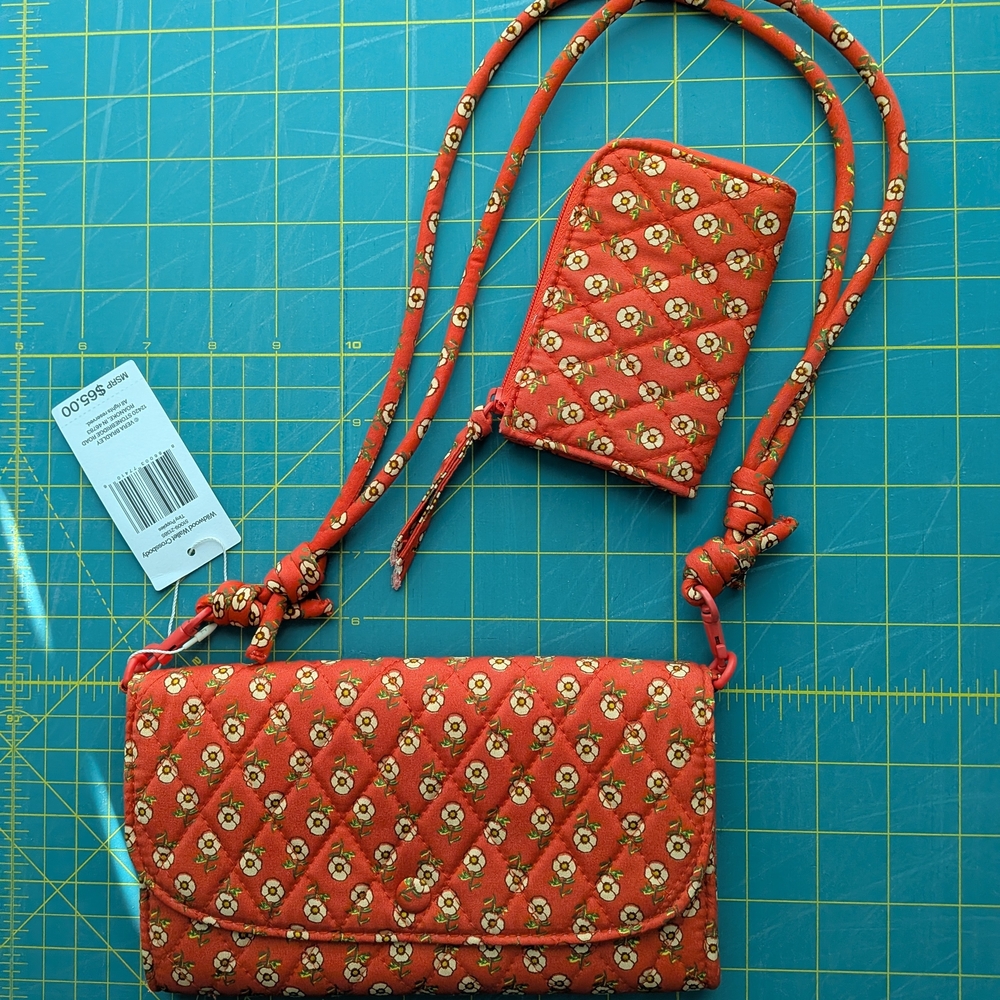 Vera Bradley Wildwood Wallet Crossbody in Tiny Poppies + Matching Credit Card